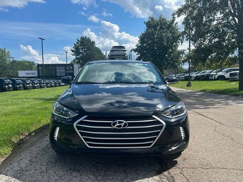 Used 2017 Hyundai Elantra Value Edition FWD image 8