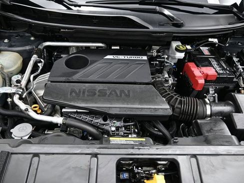 Used 2024 Nissan Rogue SV image 24