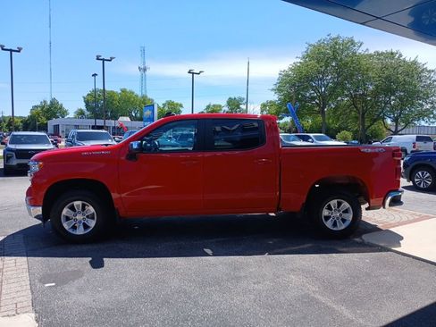 Used 2025 Chevrolet Silverado 1500 LT AWD/4WD image 6