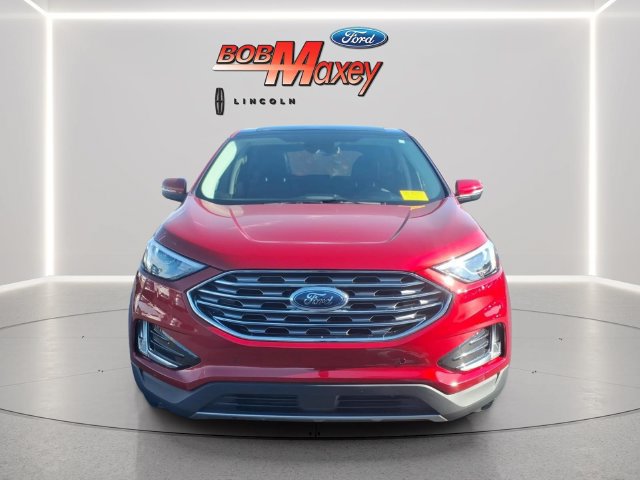 Used 2023 Ford Edge Titanium AWD/4WD image 2