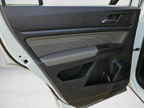 Used 2023 Volkswagen Atlas Cross Sport SEL R-Line image 20