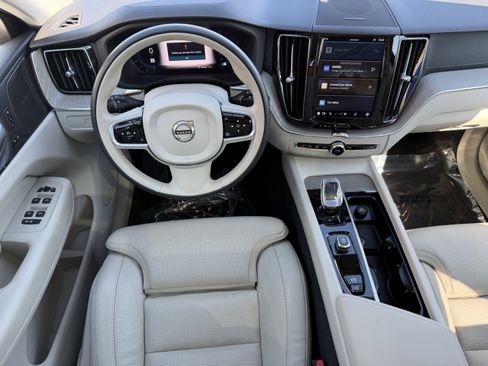 Certified 2023 Volvo XC60 B5 Ultimate w/ Protection Package Premier image 14