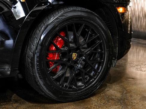 Used 2017 Porsche Macan GTS AWD/4WD image 68