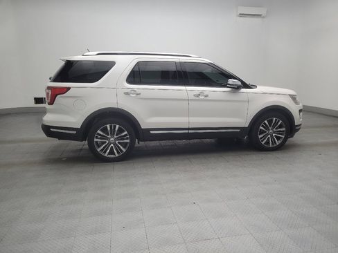 Used 2019 Ford Explorer Platinum AWD/4WD image 10