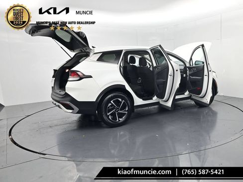 Certified 2023 Kia Sportage LX AWD/4WD image 52