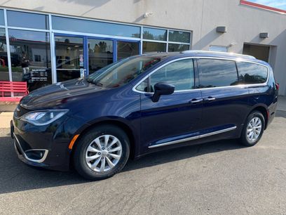Used 2018 Chrysler Pacifica Touring-L