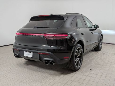 Certified 2024 Porsche Macan S AWD/4WD image 9
