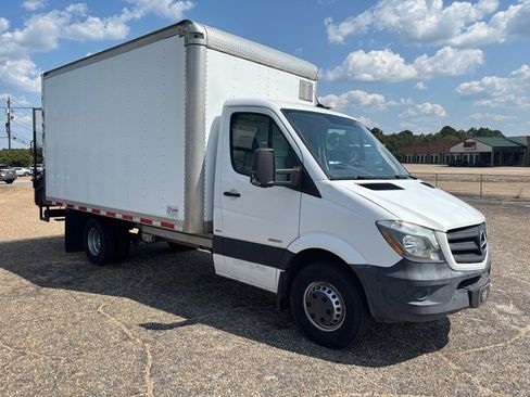 Used 2016 Mercedes-Benz Sprinter 3500 image 8