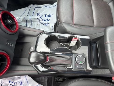 Used 2021 Chevrolet Blazer RS w/ Driver Confidence II Package AWD/4WD image 34