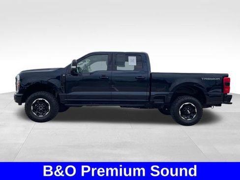 Used 2025 Ford F250 XLT w/ Black Appearance Package AWD/4WD image 2