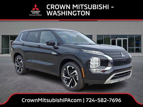 New 2025 Mitsubishi Outlander SE image 1