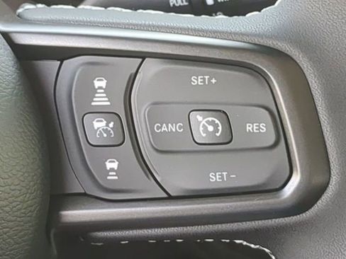 New 2025 Jeep Gladiator Rubicon image 25