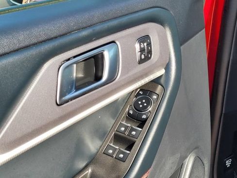 Used 2025 Ford Explorer ST-Line w/ Premium Package RWD image 19