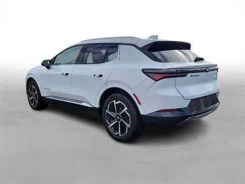 Certified 2025 Chevrolet Equinox EV LT image 4