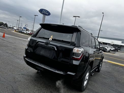 Used 2019 Toyota 4Runner SR5 Premium image 5