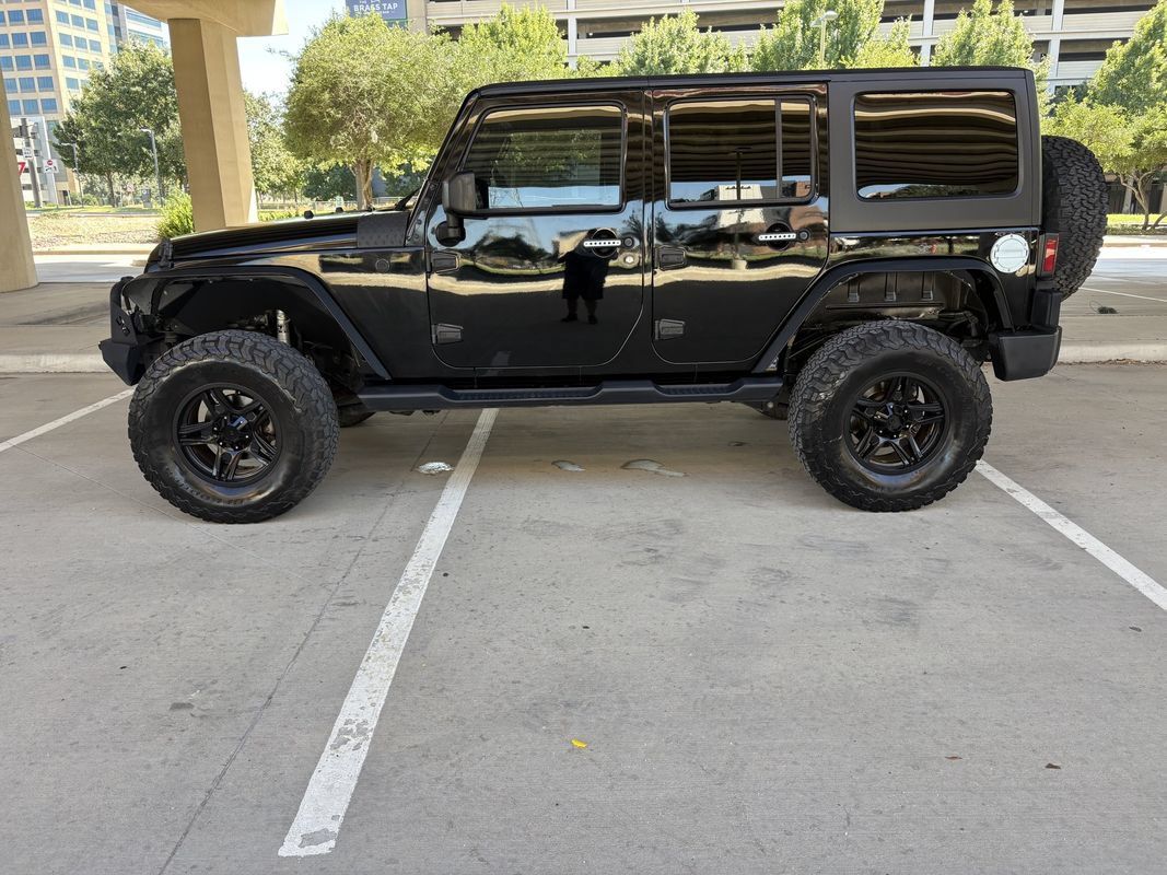 Used 2017 Jeep Wrangler Unlimited Sport w/ Quick Order Package 24S AWD/4WD image 8