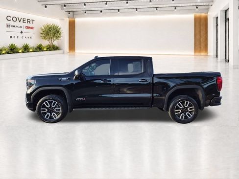 Used 2024 GMC Sierra 1500 AT4 w/ Technology Package AWD/4WD image 9