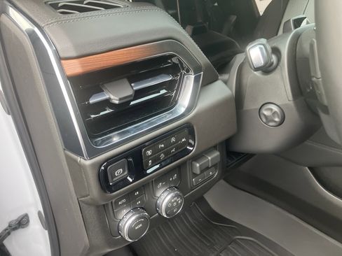 New 2026 GMC Yukon Denali image 22