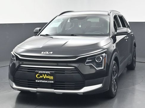 Used 2023 Kia Niro EX FWD image 7