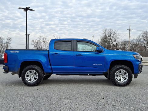 Used 2022 Chevrolet Colorado LT w/ LT Convenience Package image 10