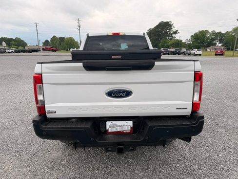 Used 2017 Ford F250 XL w/ Power Equipment Group AWD/4WD image 3