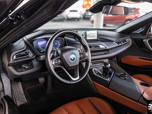 Used 2019 BMW i8 Roadster image 19