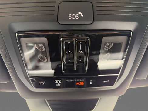 New 2026 Volkswagen Tiguan SE R-Line AWD/4WD image 18