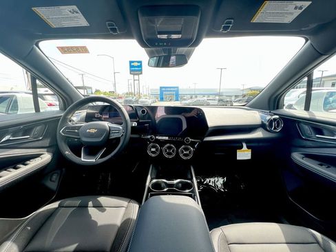 New 2025 Chevrolet Blazer EV LT AWD/4WD image 43