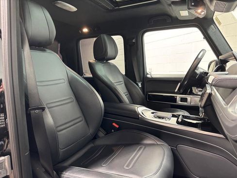 Used 2025 Mercedes-Benz G 550 image 31