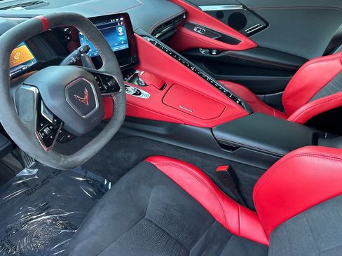 Used 2024 Chevrolet Corvette Stingray Preferred Conv w/ Z51 Performance Package image 13