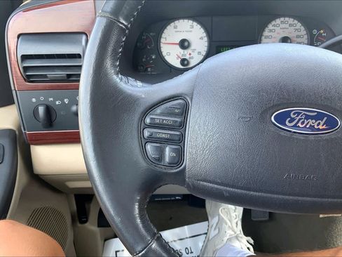 Used 2005 Ford F250 Lariat RWD image 23