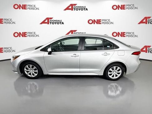 Used 2024 Toyota Corolla LE FWD image 5