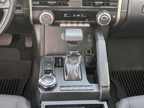 Certified 2025 Toyota Tacoma SR image 17