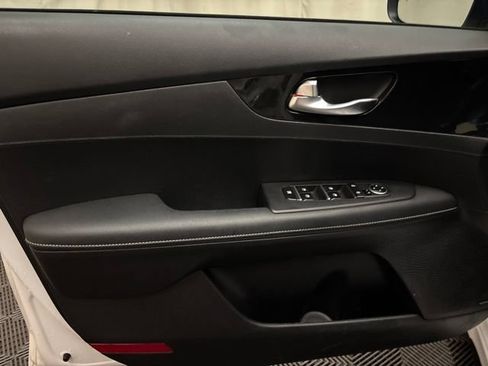 Certified 2023 Kia Forte GT-Line w/ GT-Line Premium Package FWD image 10
