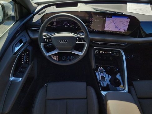 Used 2025 Audi Q5 Premium Plus w/ Premium Plus image 22