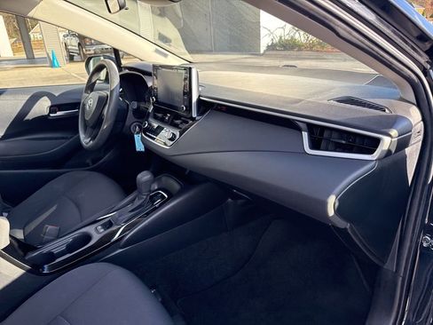 Used 2020 Toyota Corolla LE image 24