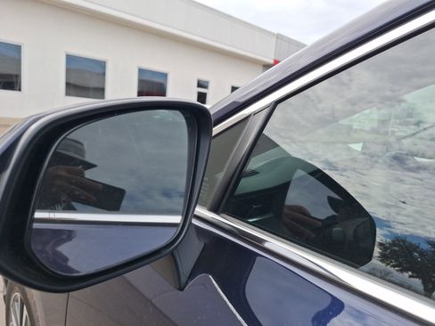 Used 2024 Toyota Venza LE image 13