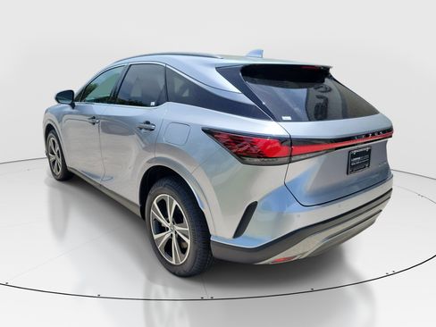 Used 2025 Lexus RX 350 Premium w/ Accessory Package (Z1) FWD image 6