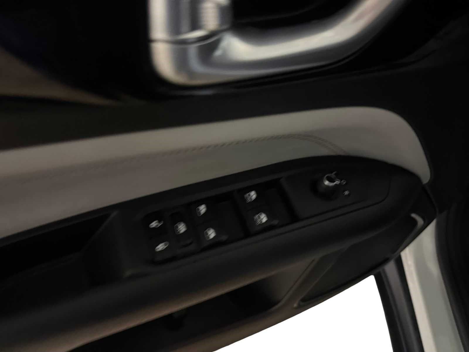 Used 2023 Jeep Compass Limited AWD/4WD image 20
