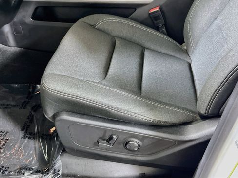 Used 2023 RAM 1500 Big Horn AWD/4WD image 18