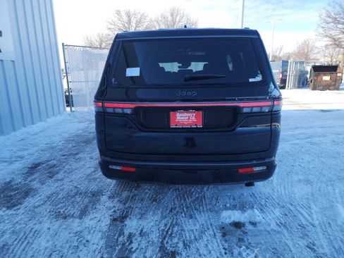 New 2026 Jeep Grand Wagoneer Limited image 23