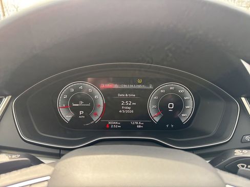 Used 2025 Audi Q5 2.0T Premium image 13