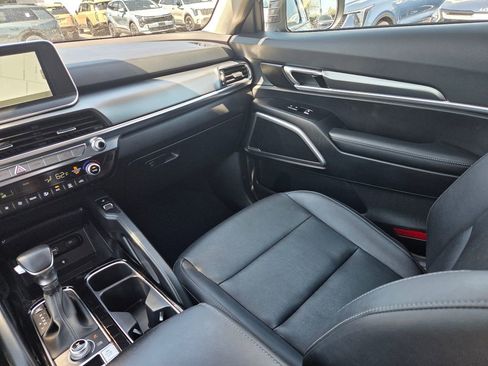 Used 2022 Kia Telluride S AWD/4WD image 16