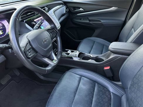 Used 2022 Chevrolet Bolt EUV LT w/ Convenience Package image 10