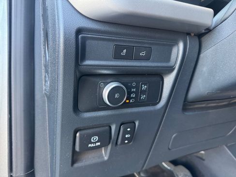 Used 2022 Ford Expedition XLT AWD/4WD image 22