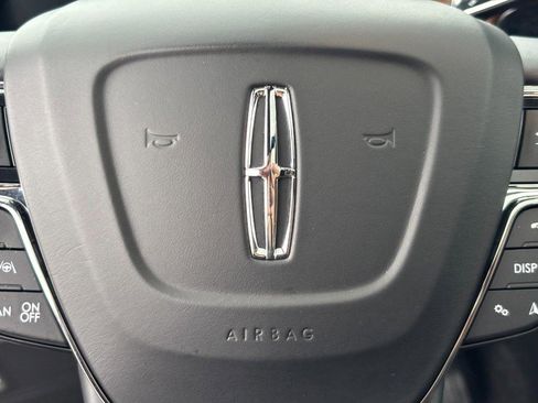 Used 2023 Lincoln Nautilus Reserve w/ Equipment Group 201A image 19