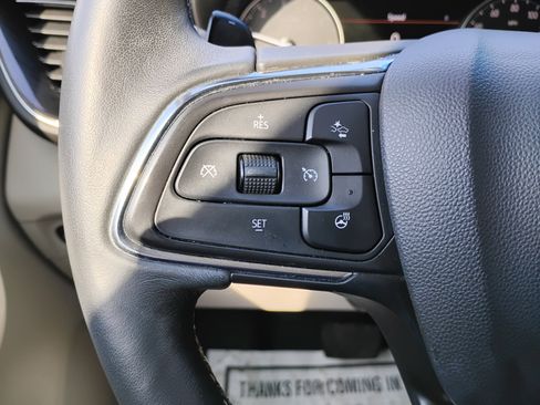 Used 2023 Buick Envision Essence image 10