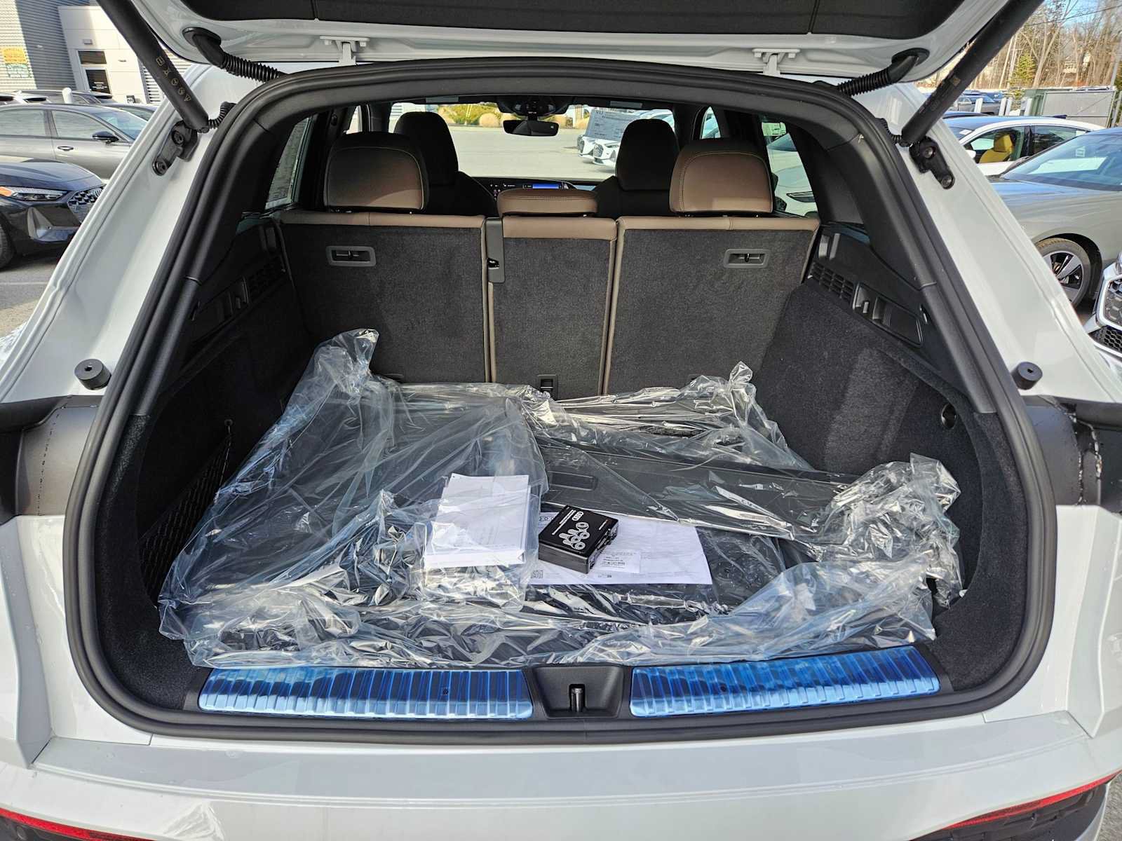 New 2025 Audi Q5 Premium Plus w/ Premium Plus AWD/4WD image 21
