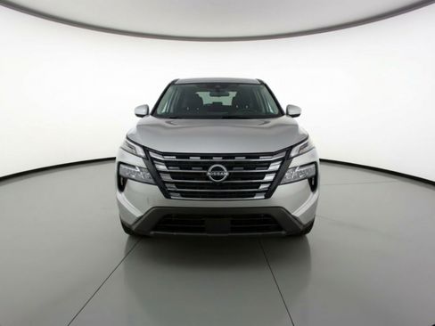 Used 2025 Nissan Rogue SV FWD image 2