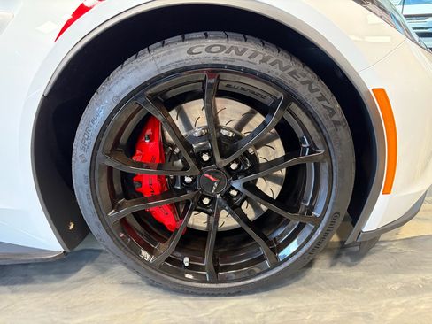 Used 2017 Chevrolet Corvette Grand Sport RWD image 27